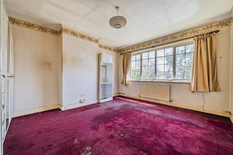 21 Trevor Close, Bromley, BR2 7NS