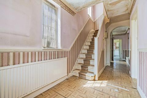 21 Trevor Close, Bromley, BR2 7NS