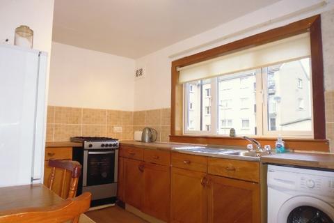 3 bedroom flat to rent, 20, Alan Breck Gardens, Edinburgh, EH4 7JB