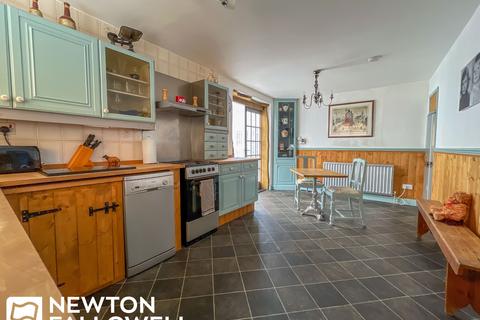 3 bedroom cottage for sale, Great North Road, Gamston DN22