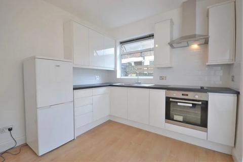 3 bedroom ground floor flat for sale, Buckley Road, Kilburn, London, NW6