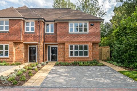 4 bedroom semi-detached house for sale, Cross Road, Surrey KT20