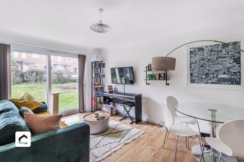 1 bedroom ground floor flat to rent, Tidenham Gardens, Croydon CR0