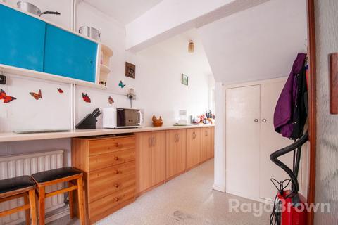 388 Ball Road, Llanrumney, Cardiff, CF3 5NH