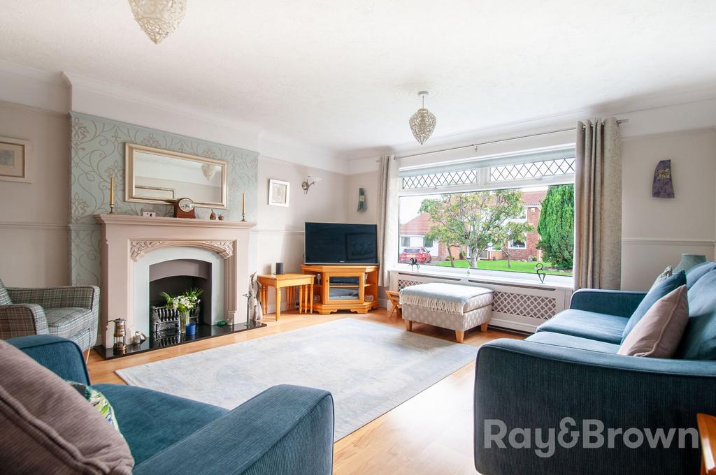 Thornhill, Cardiff CF14 4 bed detached house for sale £575,000