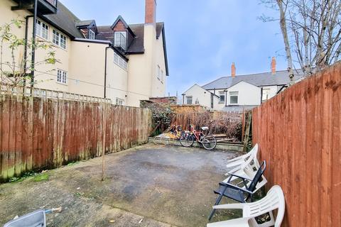 4 bedroom terraced house for sale, Cardiff CF24