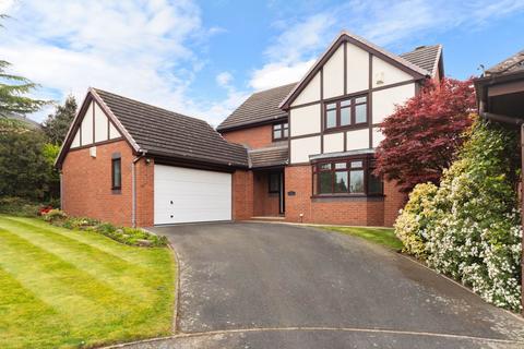 4 bedroom detached house for sale, Silcoates Avenue, Wrenthorpe