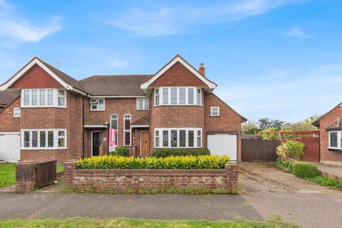 15 Culverhay, Ashtead, KT21 1PP