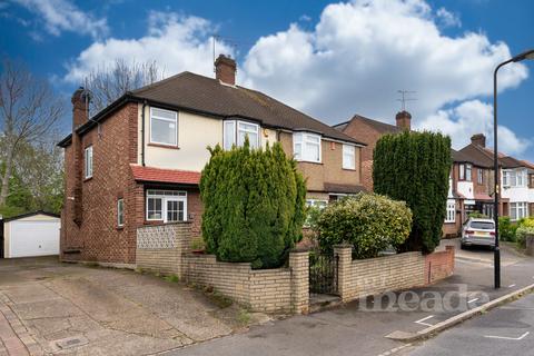 3 bedroom semi-detached house for sale, Betoyne Avenue, Highams Park, E4