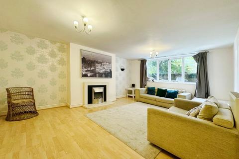 2 bedroom flat to rent, Old Lansdowne Road, West Didsbury, Manchester, M20
