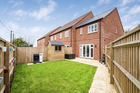 2 bedroom end of terrace house for sale, Chiltern Gardens, Woodcote, RG8
