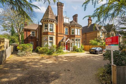Flat 1, Greystoke Court, 29 Albemarle Road, Beckenham, BR3 5HL