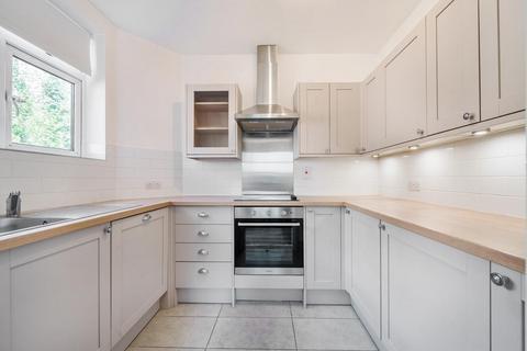 Flat 1, Greystoke Court, 29 Albemarle Road, Beckenham, BR3 5HL