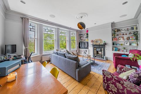 3 bedroom flat for sale, Archway Road, Highgate