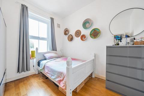1 bedroom flat for sale, Whatman Road, Forest Hill