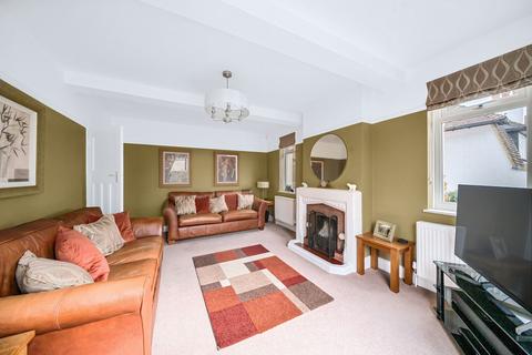 2 Hillside Road, Coulsdon, CR5 1PD