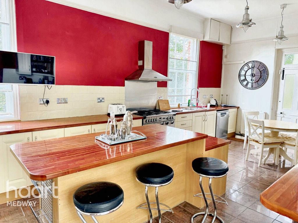 The Historic Dockyard, Chatham 5 bed detached house for sale £850,000