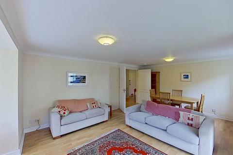 2 bedroom flat to rent, North Werber Park, Edinburgh, EH4