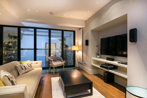 2 bedroom flat to rent, Armitage Apartments, Great Portland Street, Marylebone, London, W1W
