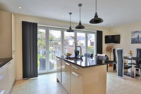 31 Arley Road, Poole, BH14 8DW