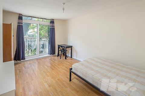 4 bedroom flat for sale, Hilgrove Road, London NW6