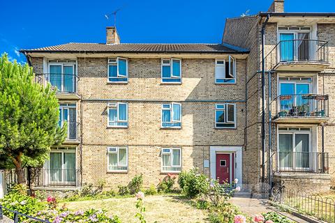 4 bedroom apartment for sale, Hilgrove Road, London NW6