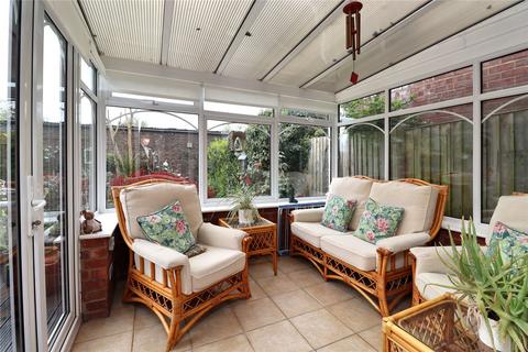 3 bedroom end of terrace house for sale, Woking, Surrey GU21