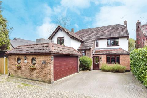 6 bedroom detached house for sale, The Plain, Epping, Essex