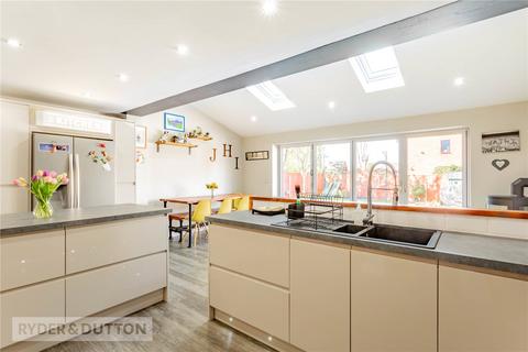 26 Fox Park Road, Oldham, OL8 3NB
