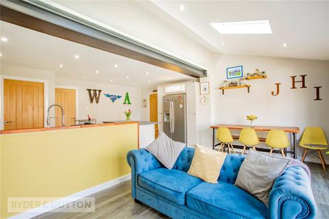 26 Fox Park Road, Oldham, OL8 3NB