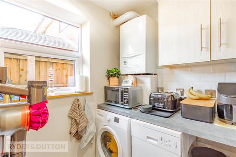 26 Fox Park Road, Oldham, OL8 3NB