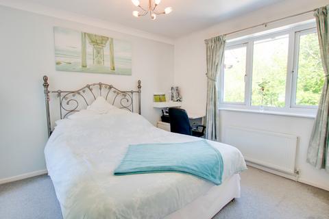 23 Squirrel Drive, Southampton, SO19 8SY