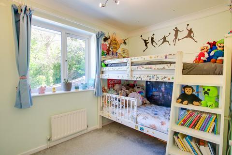 23 Squirrel Drive, Southampton, SO19 8SY