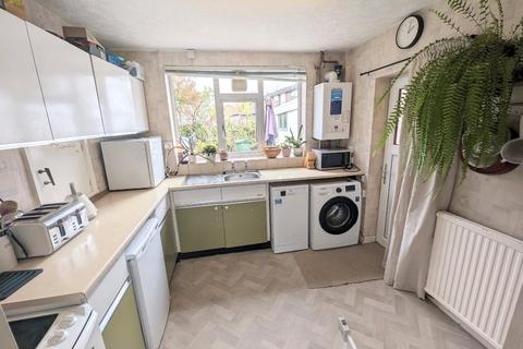 36 Sholver Hill Close, Oldham, OL1 4NS