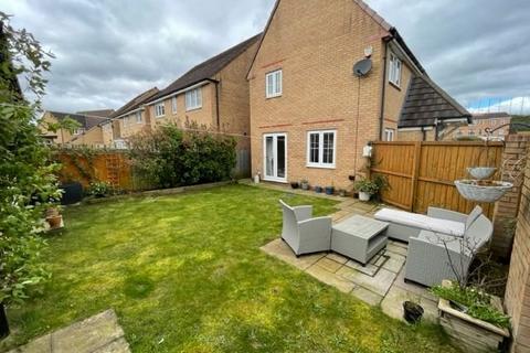 3 bedroom detached house for sale, Mossley Place, Penistone