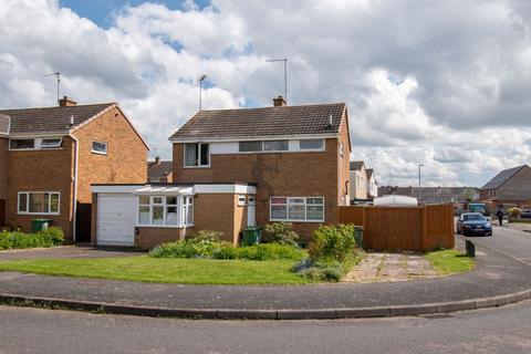 3 bedroom detached house for sale, Woodford Close, Wigston