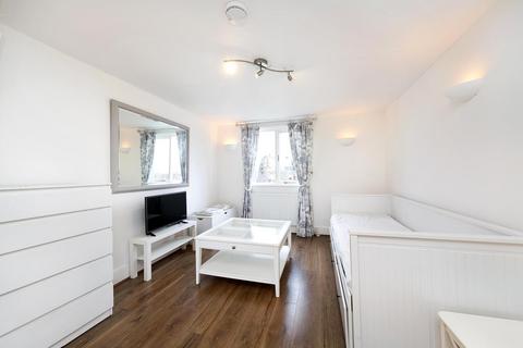 1 bedroom flat for sale, Onslow Road, Richmond, Surrey