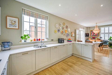 5 bedroom detached house for sale, Burgess Drive, Tenterden, Kent, TN30