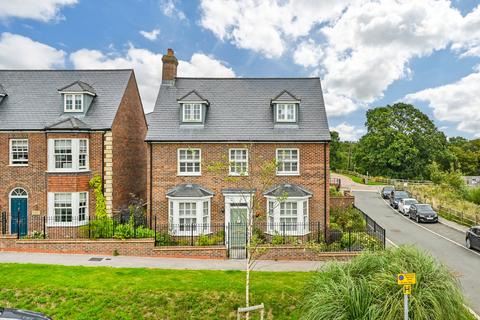 5 bedroom detached house for sale, Burgess Drive, Tenterden, Kent, TN30