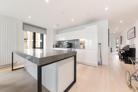 3 bedroom apartment for sale, Laker House, Nautical Drive, E16