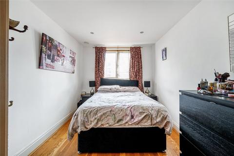 2 bedroom flat for sale, High Street, Brentford