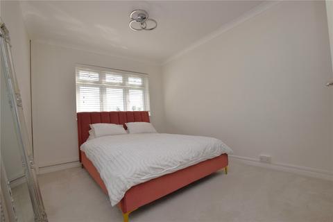 2 bedroom maisonette for sale, Saville Road, Romford, RM6