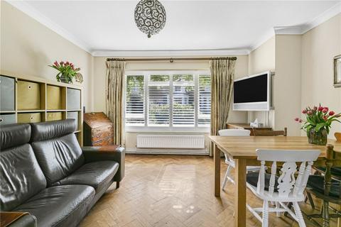 2 bedroom property for sale, Elm Grove, Berkhamsted, Hertfordshire