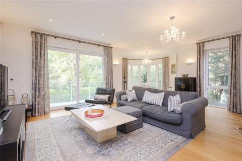 2 bedroom flat for sale, Acqua House, Melliss Avenue, Kew, Surrey