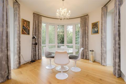 2 bedroom flat for sale, Acqua House, Melliss Avenue, Kew, Surrey