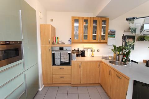 2 bedroom flat to rent, Breadalbane Street, Bonnington, Edinburgh, EH6