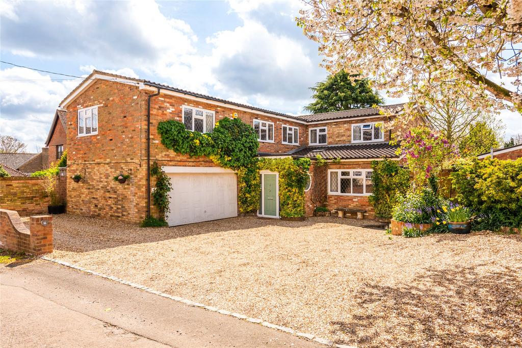 Conger Lane, Toddington, Dunstable... 6 bed detached house for sale £