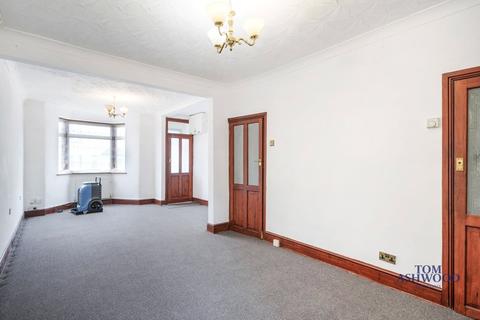 3 bedroom terraced house for sale, Harrow Road, Barking, IG11