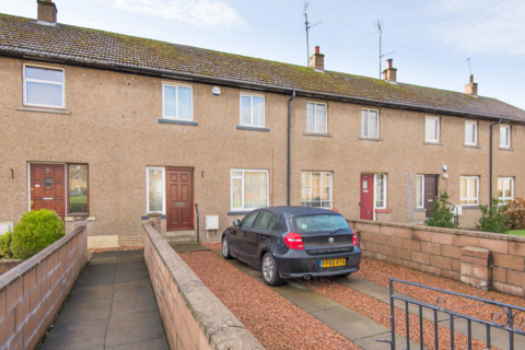 3 bedroom house to rent, Aboyne Avenue, Dundee DD4