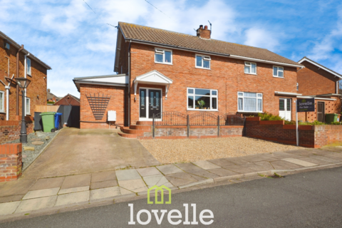 3 bedroom semi-detached house for sale, Braemar Road, Cleethorpes DN35